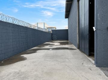 Comercial · 350m² · 30 Vagas · Galpão à locação em São José dos Pinhais - Costeira