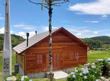 casa-a-venda-rancho-queimado-2-quartos-1-suite-sala-cozinha-4-vagas-de-garagem-2-banheiros-amplo-qui · Casa, 2 quartos sendo 1 suíte, financiável, RANCHO QUEIMADO - SC
