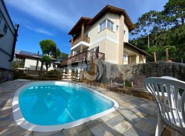 casa-a-venda-4-dormitorios-1-suite-2-demi-suites-piscina-area-gourmet-churrasqueira-sala-de-estar-sa · Casa à venda no Campeche, Florianópolis