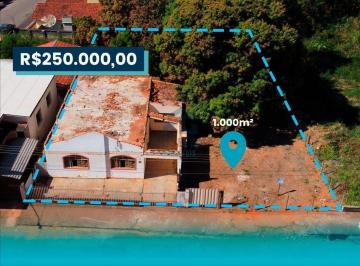 Casa · 1000m² · VENDE-SE LOTE ENORME NO CENTRO DA CIDADE!