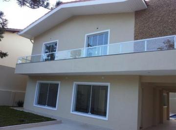 Casa de 4 quartos, São Paulo · Sobrado à venda Horto Florestal com 300m, 4 suites e 6 vagas