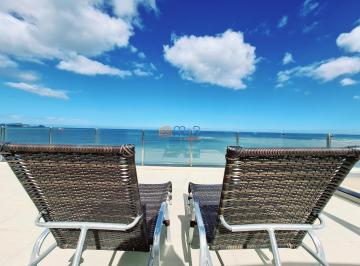 Apartamento · 70m² · 2 Quartos · 1 Vaga · Oportunidade Única! Seu Paraíso a Poucos Passos do Mar.