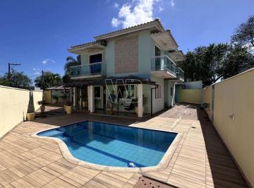 Casa · 230m² · 3 Quartos · 4 Vagas · Exclusividade, conforto e sofisticação em um só lugar!