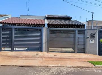 Casa · 70m² · 3 Quartos · 2 Vagas · Casa excelente Rita Vieira 3