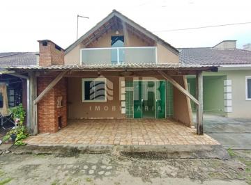 Casa · 78m² · 2 Quartos · 1 Vaga · Casa com 02 dormitórios e 01 vaga de garagem Balné
