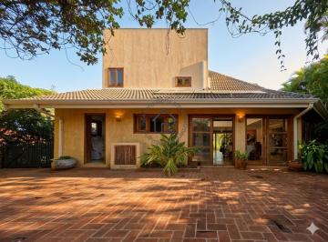 Casa · 394m² · 3 Quartos · 2 Vagas · Casa com 3 quartos venda no Condomínio Marambaia em Vinhedo.