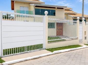 Casa · 150m² · 3 Quartos · 5 Vagas · Casa á venda em condomínio associação Mairiporã Valor 1.000.000,00.