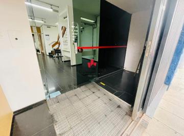 Comercial · 373m² · Prédio comercial de 375m² com 2 pavimentos.