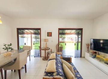 Casa · 280m² · 4 Quartos · 3 Vagas · Casa com 4 dormitórios, piscina, à 200 metros da praia - Barra do Jacuípe