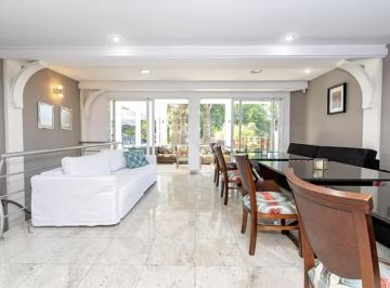 Casa de 5 quartos, Curitiba · Casa Alto Padrão bairro Seminário-5 quartos, 1.150m2util, 2 Suites,8vagas garagem