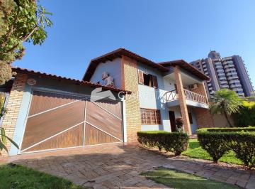 Casa · 246m² · 3 Quartos · 3 Vagas · Sobrado com excelente localização para investimento à venda, CENTRO, TOLEDO - PR