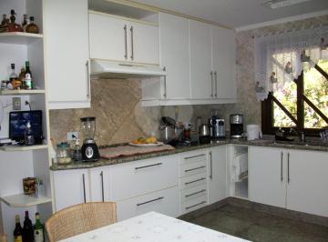 Casa de 4 quartos, Curitiba · Casa bairro Santa Felicidade -652m2privativo, 4 Suites, 10 vagas garagem