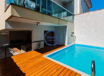 Casa · 110m² · 2 Quartos · 1 Vaga · Casa em Condomínio 2 dormitórios, 2 suítes, 1 vagas de garagem com piscina privativa e quintal em Sa