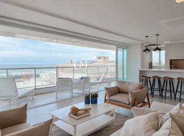 Apartamento · 296m² · 4 Quartos · 3 Vagas · Luxuoso apartamento à venda na Prainha em Torres/RS