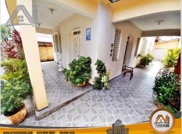 ef64839b3b3c12db558d36ed23d475be83cd3352 · Casa com 5 dormitórios à venda, 330 m² por R$ 1.400.000 - Avenida 13 de Maio - Fortaleza/CE