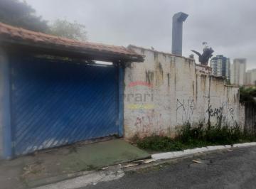 Terreno · 247m² · TERRENO COM 600 METROS ,DE ESQUINA ,IDEAL PARA COMERCIO OU CONDOMÍNIO