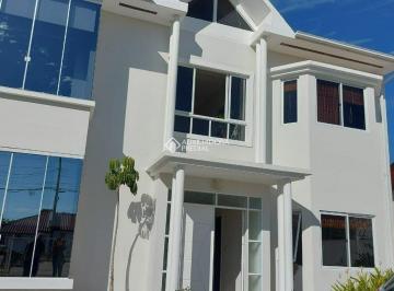 422466_i67oVCQ9s9_4224666491f9f25f2c7.jpg · Casa transformada em Pousada, 5 quartos na praia da Daniela em Florianópolis-SC.