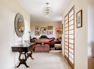 Hall · Linda Vista! Excelente casa de 4 quartos com piscina!