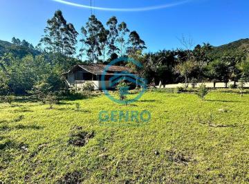 Rural · 2500m² · 2 Quartos · Chácara em Meio a Natureza com Terreno de 2.500m² à venda em São João Batista /SC