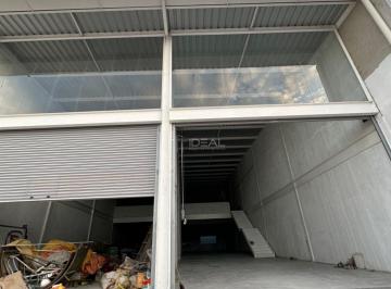 Loja com portas automatizadas · Loja Recém Construída Ampla c/ Mezanino e Vagas Frontais - SEO Focado