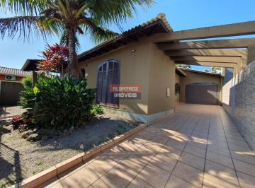 20230724143603970.jpg · Casa para Venda em Florianópolis, Parque São Jorge, 4 dormitórios, 1 suíte, 3 banheiros, 3 vagas
