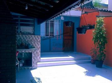 6892_iE96LzQ77463O197_689260d5e40a4e653.jpg · Casa com 200 mts, 3 quartos e 4 vagas