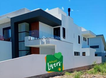Casa · 161m² · 3 Quartos · 2 Vagas · ótima casa a 200 metros do mar