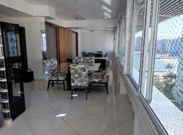 Apartamento · 173m² · 3 Quartos · 2 Vagas · Apartamento à venda no Itararé em São Vicente.