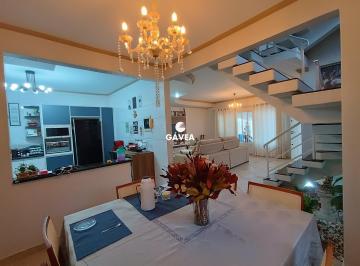 Casa · 208m² · 5 Quartos · 1 Vaga · Casa à venda no Campo Grande em Santos.