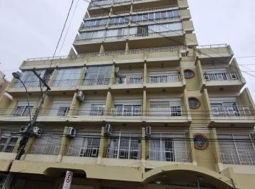 202511031724217658.jpg · Apartamento para Venda em Pelotas, Centro, 3 dormitórios, 1 suíte, 3 banheiros, 1 vaga