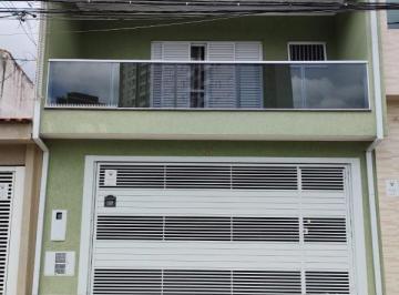Casa · 180m² · 3 Quartos · 2 Vagas · Sobrado com 3 dormitórios em Osasco
