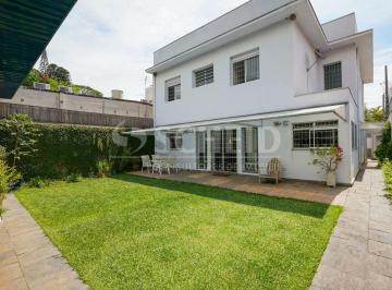 Casa · 370m² · 3 Quartos · 8 Vagas · Casa à Venda na Granja Julieta - 370m² com 3 quartos-1 Suíte!