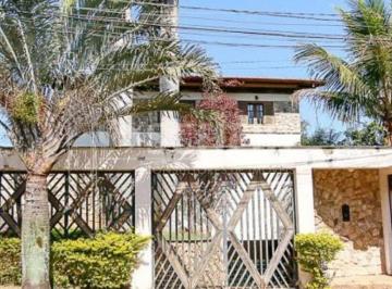 Casa · 420m² · 4 Quartos · 8 Vagas · Sobrado a Venda 4 Quartos 3 Suítes 8 Vagas 420m² útil região Interlagos Bolsão de Interlagos