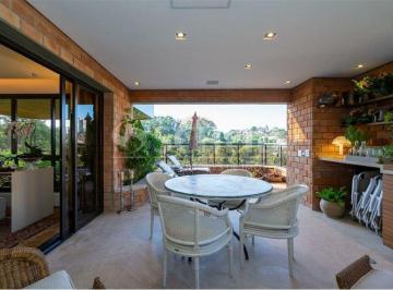 Apartamento · 257m² · 3 Quartos · 4 Vagas · Lindo, moderno e impecável, Real Parque!
