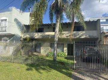 Casa de 5 quartos, Curitiba · Excelente Casa para fins comercial em excelente localização 