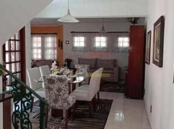 Casa · 230m² · 3 Quartos · 3 Vagas · Ótimo sobrado na Agua Fria 3 domitórios (suíte) e 3 vagas