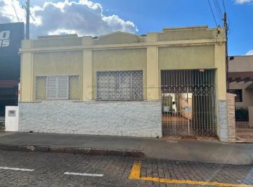 Casa · 261m² · 3 Quartos · 3 Vagas · Casa Padrão em Araraquara