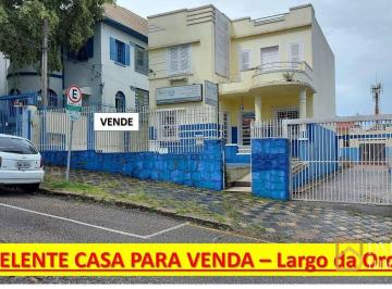 216d0522c1d023cb6355515e8c8cf8d8dfa596de · Casa com 6 dormitórios à venda, 311 m² por R$ 1.482.570,00 - Centro - Curitiba/PR