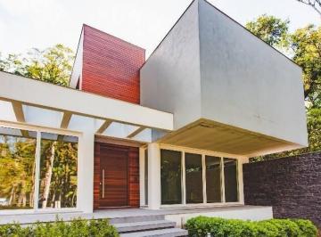 Casa · Casa Castanheira do Brasil - Condomínio O Bosque - Gramado/RS