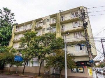 Apartamento · 79m² · 2 Quartos · Apartamento bairro São João de 2 dormitórios e 2 sacadas