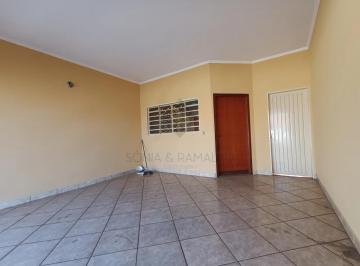 Casa · 250m² · 3 Quartos · 2 Vagas · Casa para alugar com 203,68m² de área construída e 03 dormitórios, sendo 01 suíte, localizada no bai