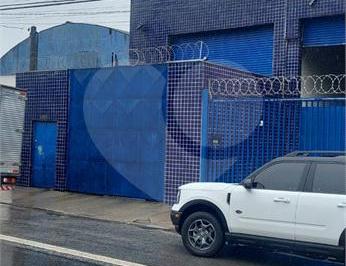 Área de Serviço · Galpão à venda em Vila jacuí - SP