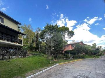 Casa · 591m² · 4 Quartos · 3 Vagas · Condomínio com 4 quartos à venda em Chácara Dos Junqueiras - SP