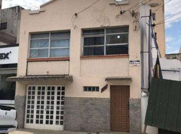 184b954f497ca6a3d9534b88286d59fba29e9f08 · Casa com 2 dormitórios à venda, 190 m² - Centro - Taubaté/SP