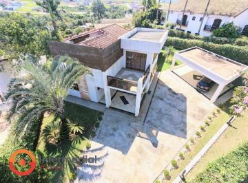 Casa · 406m² · 4 Quartos · 3 Vagas · Casa à venda no Condomínio Residencial Saint Claire, em Boituva: 4 suítes e piscina
