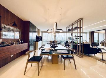 Apartamento · 211m² · 3 Quartos · 2 Vagas · Real Parque