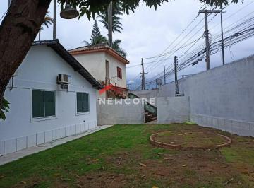 Casa · 260m² · 3 Quartos · 2 Vagas · Casa de condomínio em Avenida Alberto Lamego - Horto - Campos dos Goytacazes/RJ
