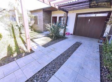 Casa · 240m² · 2 Quartos · 3 Vagas · Casa nas Três Vendas. 2 quadras da 25 de Julho Pelotas-RS