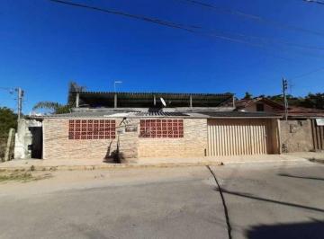casa-com-3-quartos-a-venda-em-barbacena-monsenhor-mario-quintao-1731733300.jpeg · Moradia Confortável de 3 Dormitórios com Suíte e Vaga de Garagem