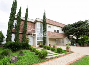 Casa de 5 quartos, Goiânia · SOBRADO 5 QUARTOS SENDO 4 SUITES ALPHAVILLE GOIAS